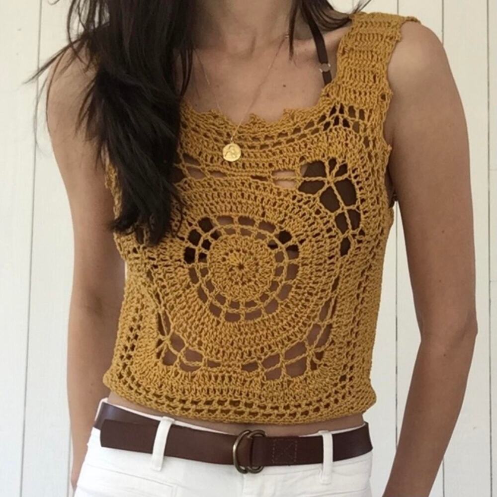Vintage knit top